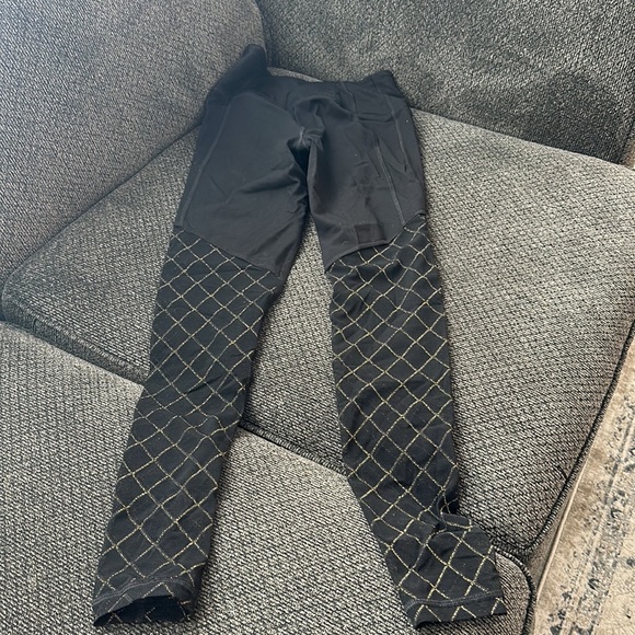 Victoria Secret Sport XS yoga pants - Picture 2 of 3